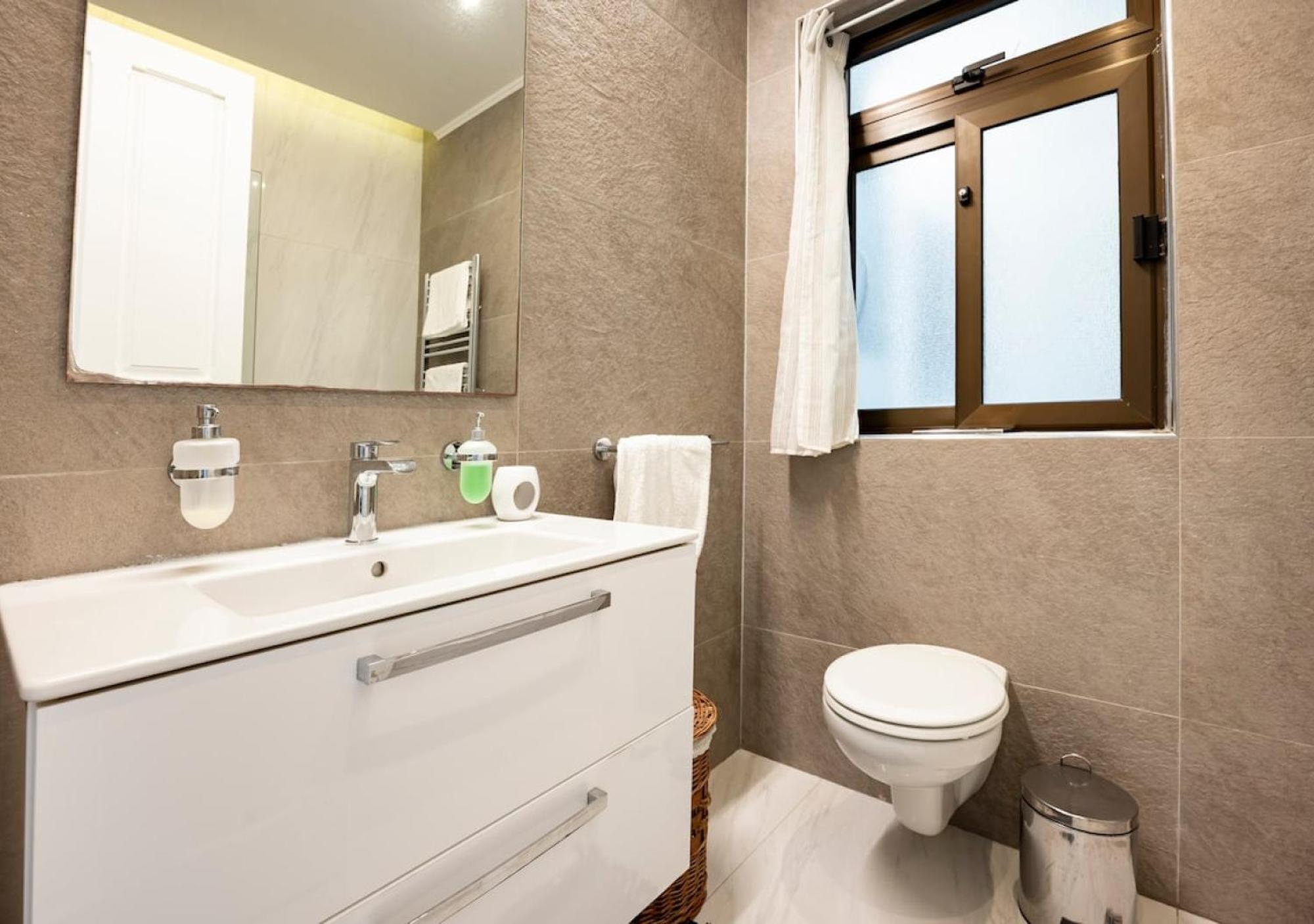 Sea View Luxury Haven Living & 3Bedrooms Seafront Сліма Екстер'єр фото