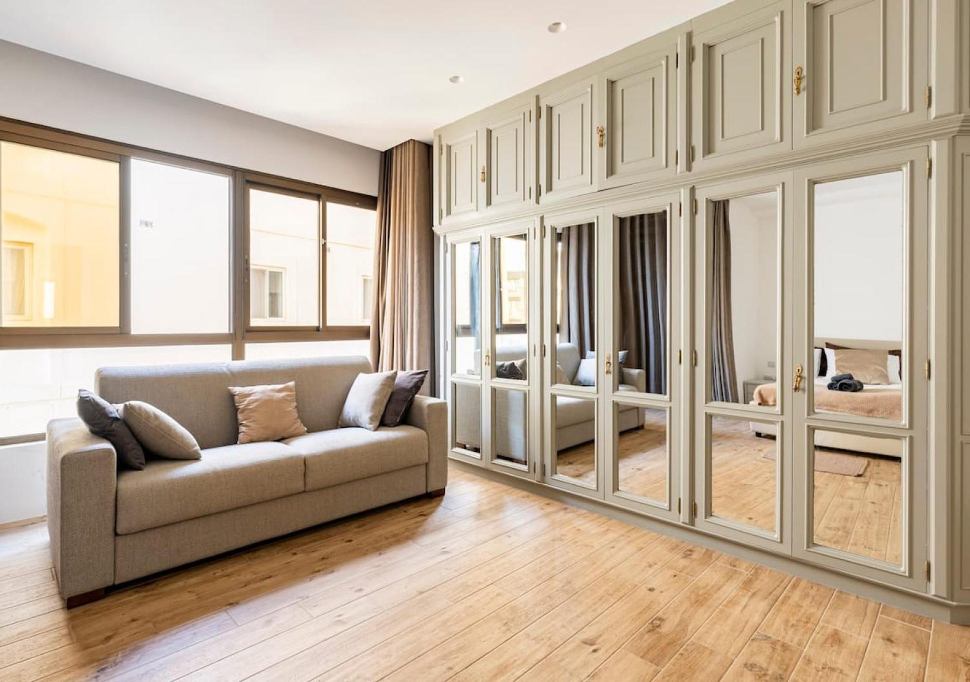 Sea View Luxury Haven Living & 3Bedrooms Seafront Сліма Екстер'єр фото